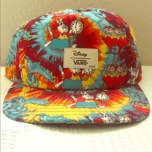 Vans x Alice in Wonderland SnapBack (multi color)